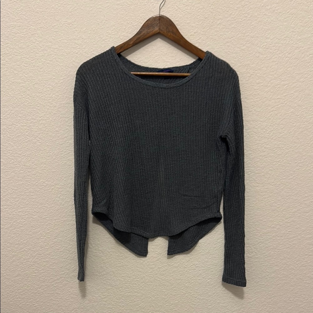 Aeropostale Long Sleeve Top with Open Back Size XS